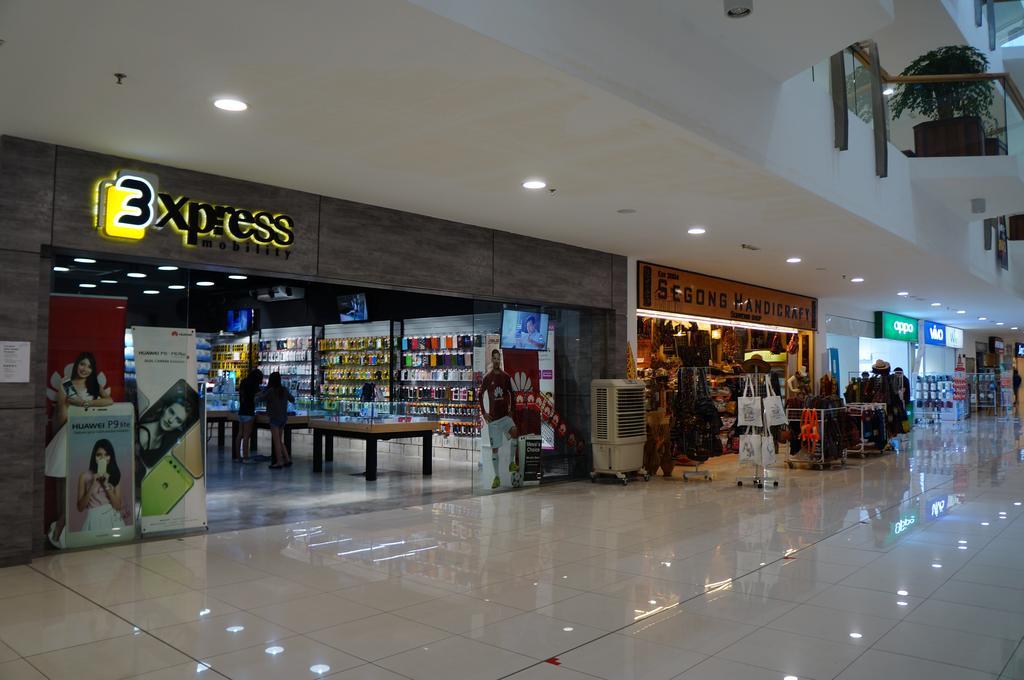 Greens Hotel & Suites Bintulu Exterior foto